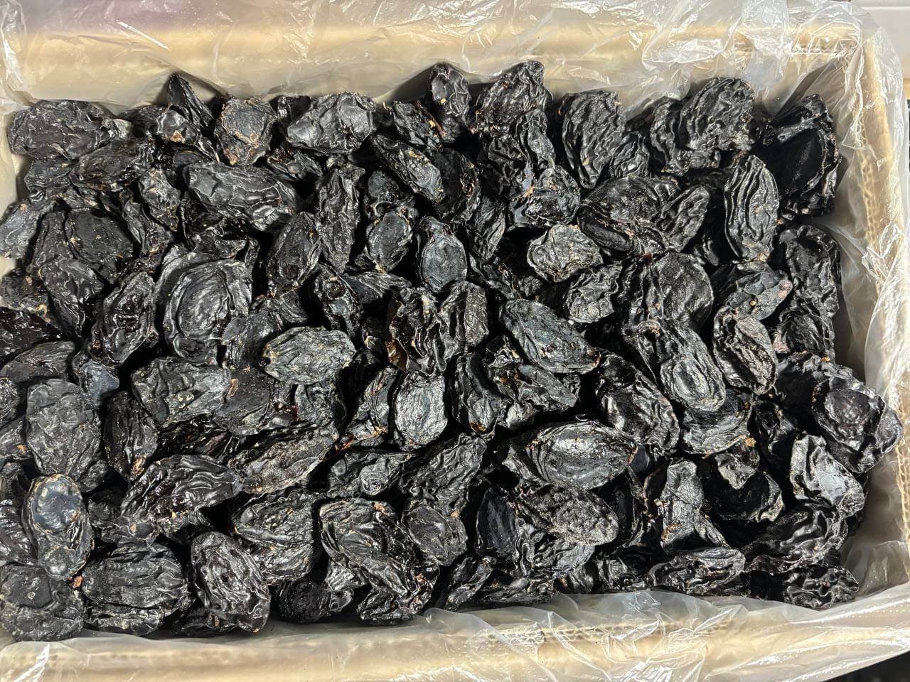 Dried Plums Whole / Unpitted